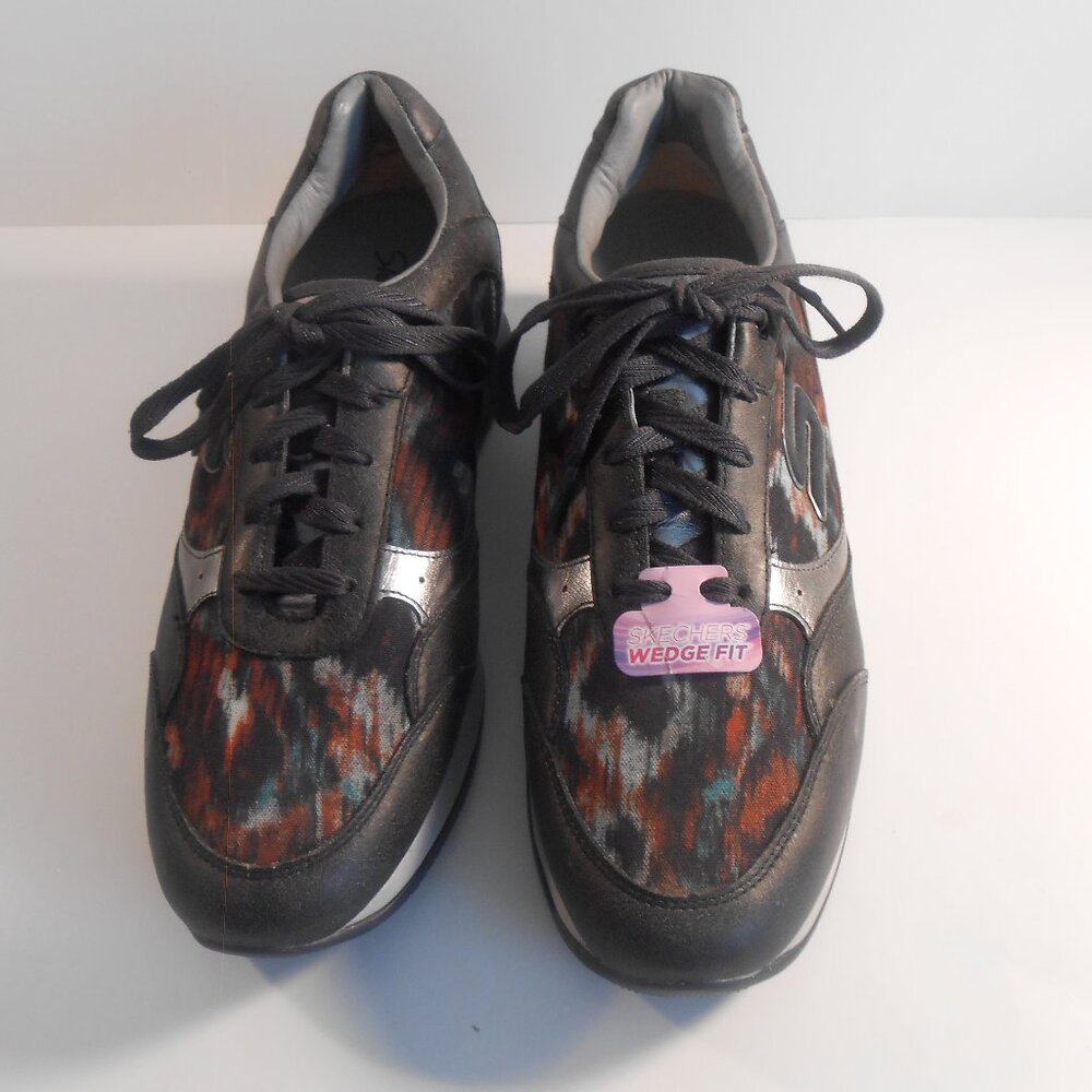 Skechers Wedge Fit Sneakers/ Size 10/ Metallic Trim/ New Without Tags